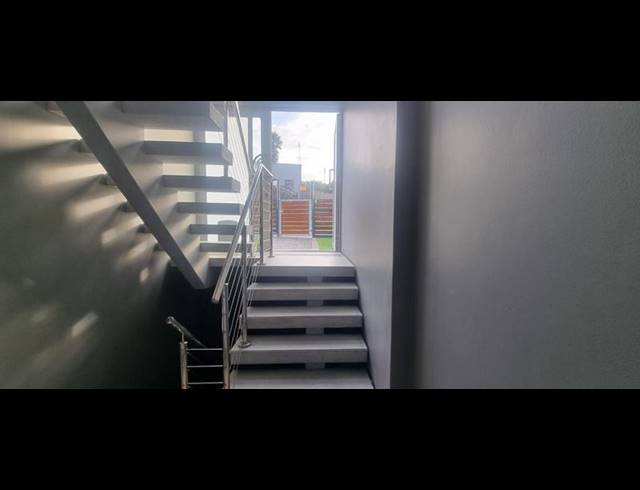 1 BEDROOM PROPERTY TO RENT IN DANA BAY